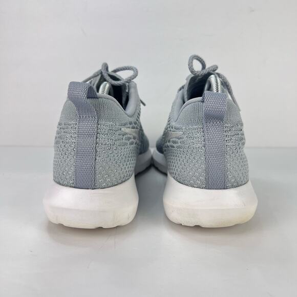 EUC Nike Roshe NM Flyknit Wolf Grey 677243-012 Mens 8.5 Athletic Running Sneaker - Picture 6 of 8